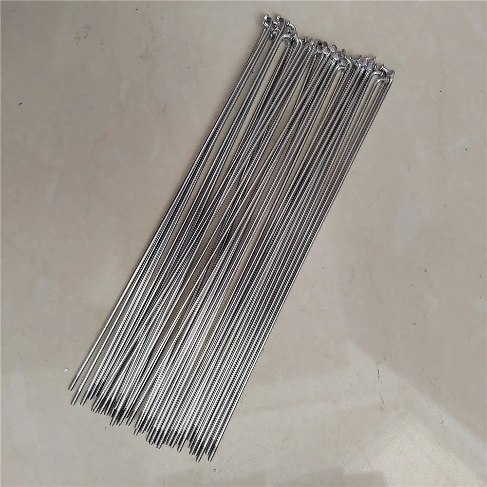 Lot de 10 rayons de vélo - En acier inoxydable - 13 G - 2,2 mm Lot de 10 rayons de vélo - En acier inoxydable - 13 G - 2,2 mm