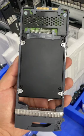 For X439A-R6 1.6T SAS 2.5 SSD DS224C DS2246 Solid State Drive 6 Sa0fd8ed0bdbf4b389328b623ad9113cbz
