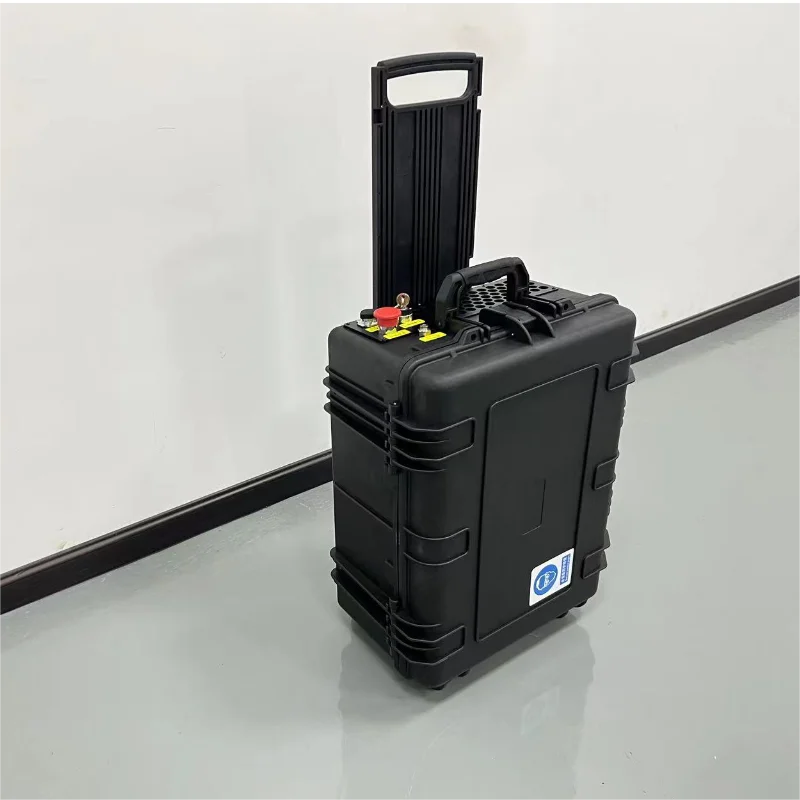 AccTek Super Portable 200W Rust Laser Cleaner12KG Pulse Laser Cleaning Machine Battery Supply Rust Paint Oil Oxide Layer Removal