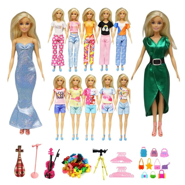 Fábrica preço de atacado 50 jogos/lote boneca acessórios roupas vestir roupa  meninos meninas mãe pai família vestido para barbie ken bady diy -  AliExpress