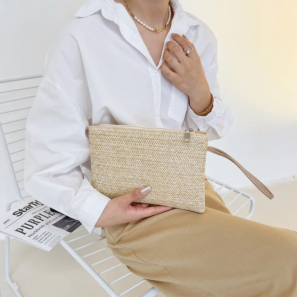 Pochette été Femme En Paille Tressée – Style Bohème, Fermeture éclair – 23x15,5 Cm – Idéale Quotidien, Plage, Vacances – Blanc