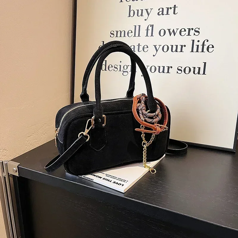 

Повседневные универсальные замшевые дамские сумочки на плечо, новые простые женские сумки через плечо 2024, высококачественные трендовые сумки для женщин