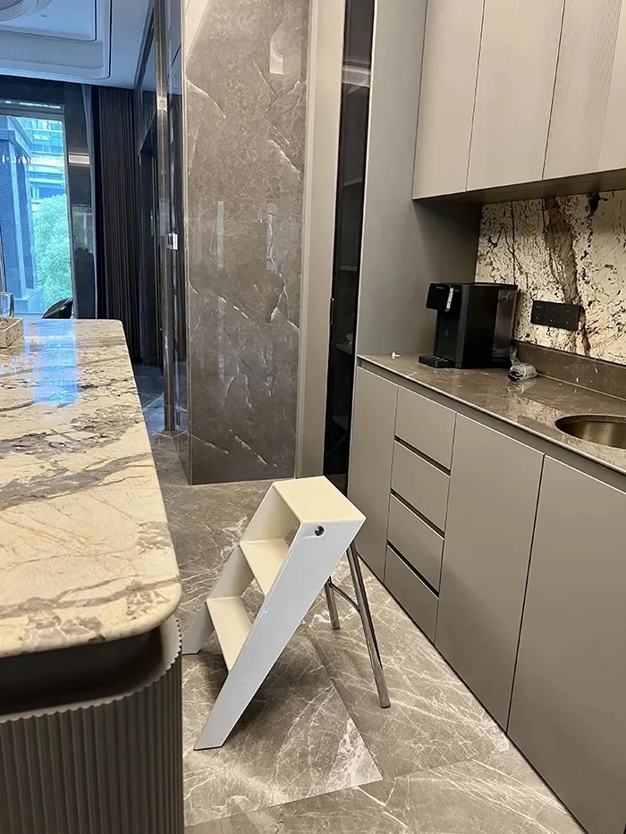 Description Picture 4 of itemModern Home Folding Ladder Transparent Acrylic Step Ladders Japanese Portable Telescopic Ladder Rack Creative Stairs Step Stool