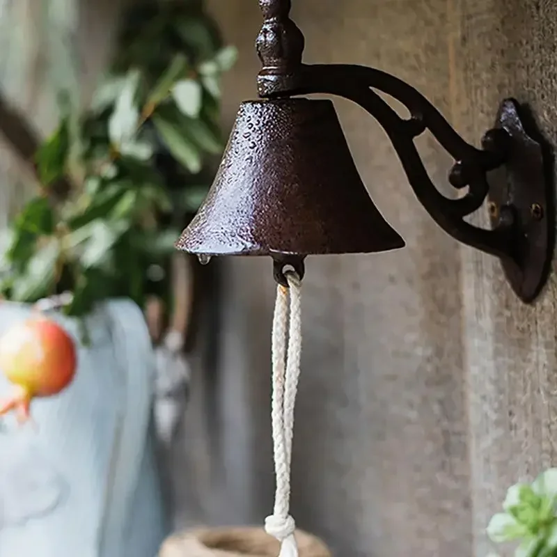 

Vintage Cast Iron Dinner Bell As Entry Door Bell Wall Antique Rustic Manual Shaking Dinner Bell Hanging Decor Indoor Decoration