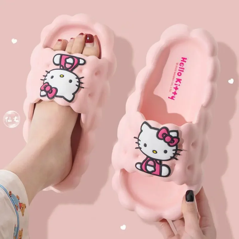

Женские домашние шлепанцы Sanrio, аниме, Hello Kitty Kuromi, Нескользящие, плоская подошва, сланцы для пар, весна-лето