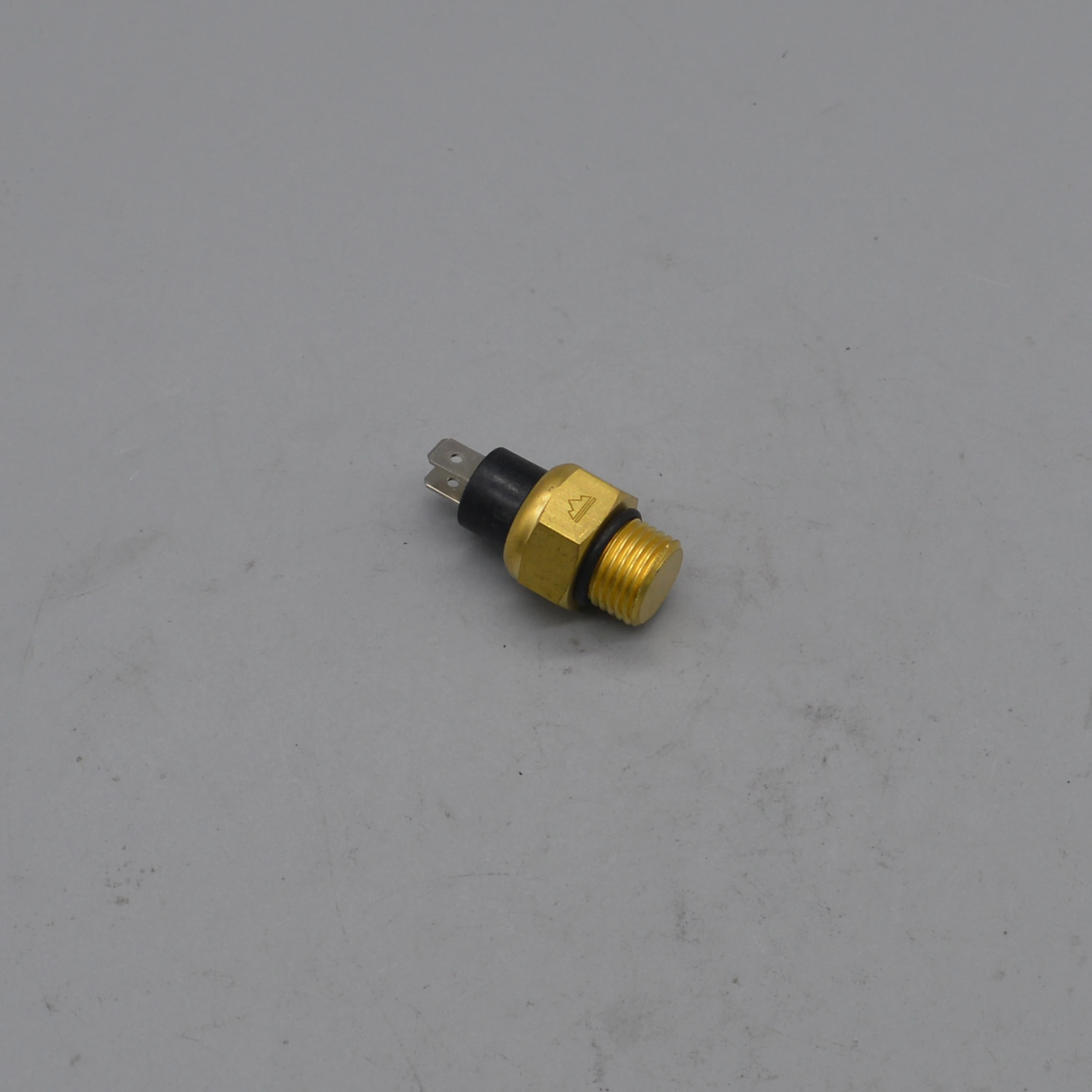 Engine thermostat temperature switch for QJIANG keeway benelli silverblade silver blade 250cc BJ250T-8 scooter accessories