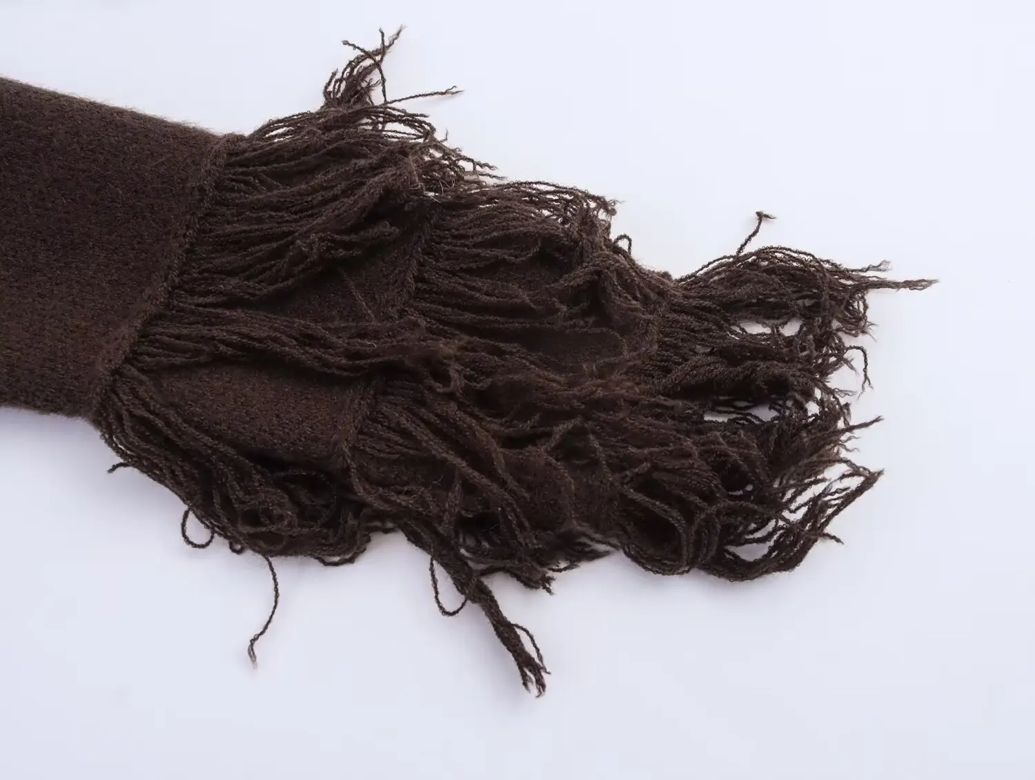 Autumn And Winter Women'S Knitted Cardigan Retro Solid Color Hem Tassel Design Coat Women'S O-Neck Single Button Knitted Sweater