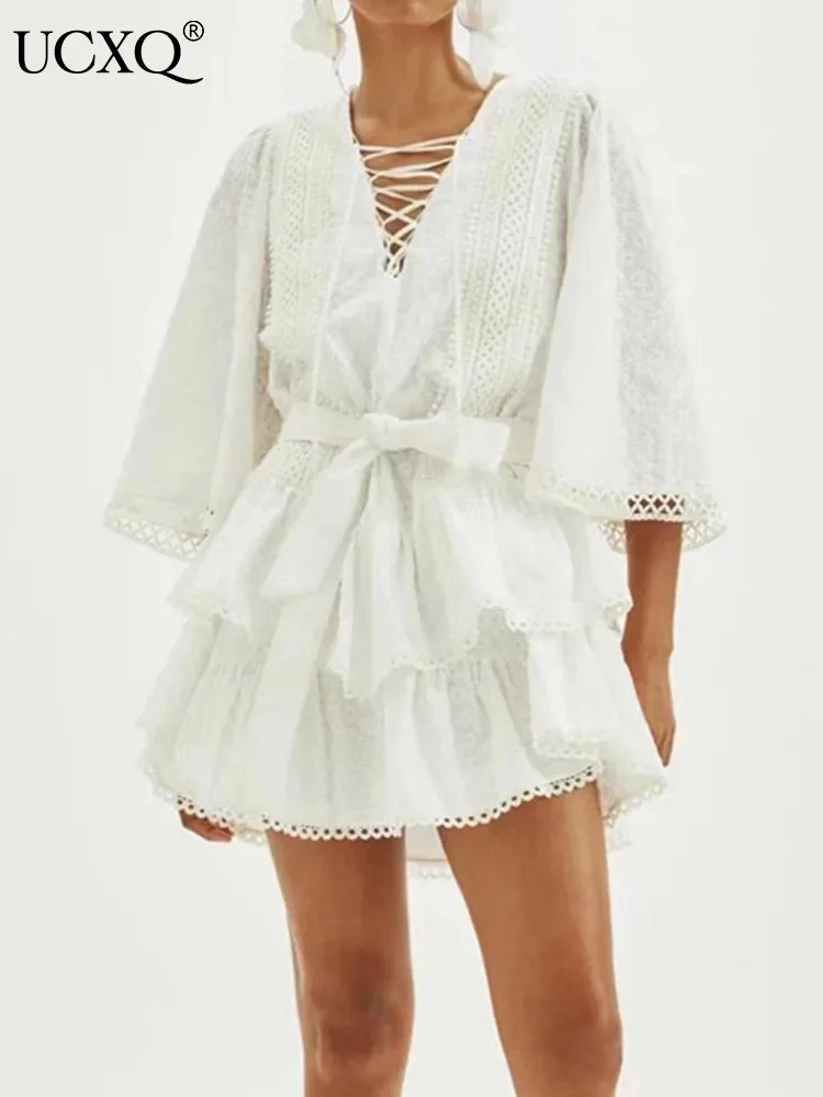 

Платье UCXQ женское короткое с V-образным вырезом, модное белое элегантное, с завязкой на талии, с оборками по краям, для отпуска, 3A9879, весна-лето 2024