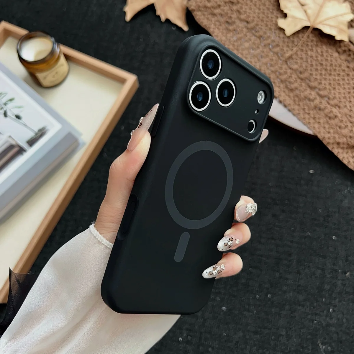 Luxury Liquid Silicone Magnetic Phone Case with MagSafe Compatibility and Wireless Charging Capability