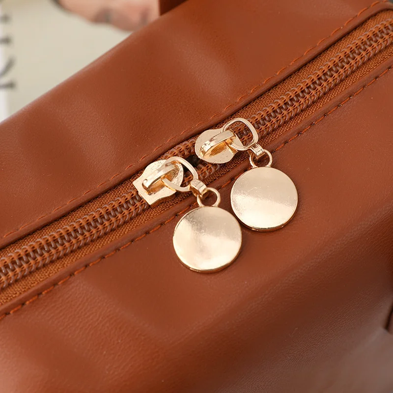 Shell portable makeup bag, portable large capacity makeup storage bag, waterproof internet celebrity high beauty makeup bag_voghion.com