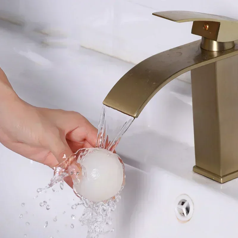 Portable Hair Removal Ball Pet Clothes Fluff Remov Roller Reusable Manual Fluff Remover Clothes Lint Remov Roller Cleaning Tools