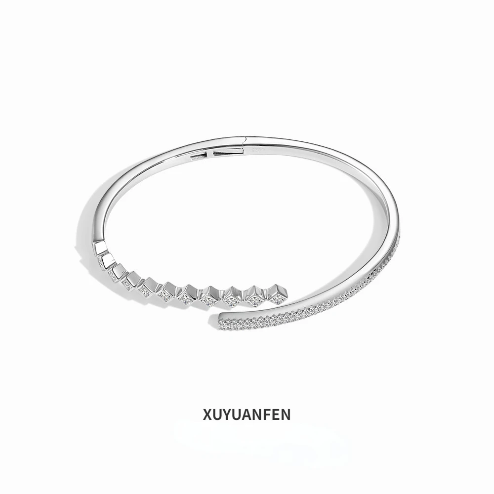 

XUYUANFEN Cross Border New Bracelet Women's Irregular Design with Zircon Inlaid Exquisite and Versatile, Unique and Fashionable