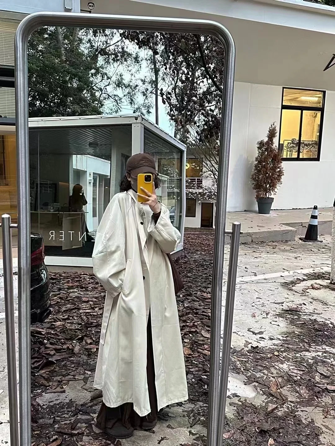 

New 2023 high fashion Women's streetweear X-long trench coats Outerwear plus size Female loose overcoats