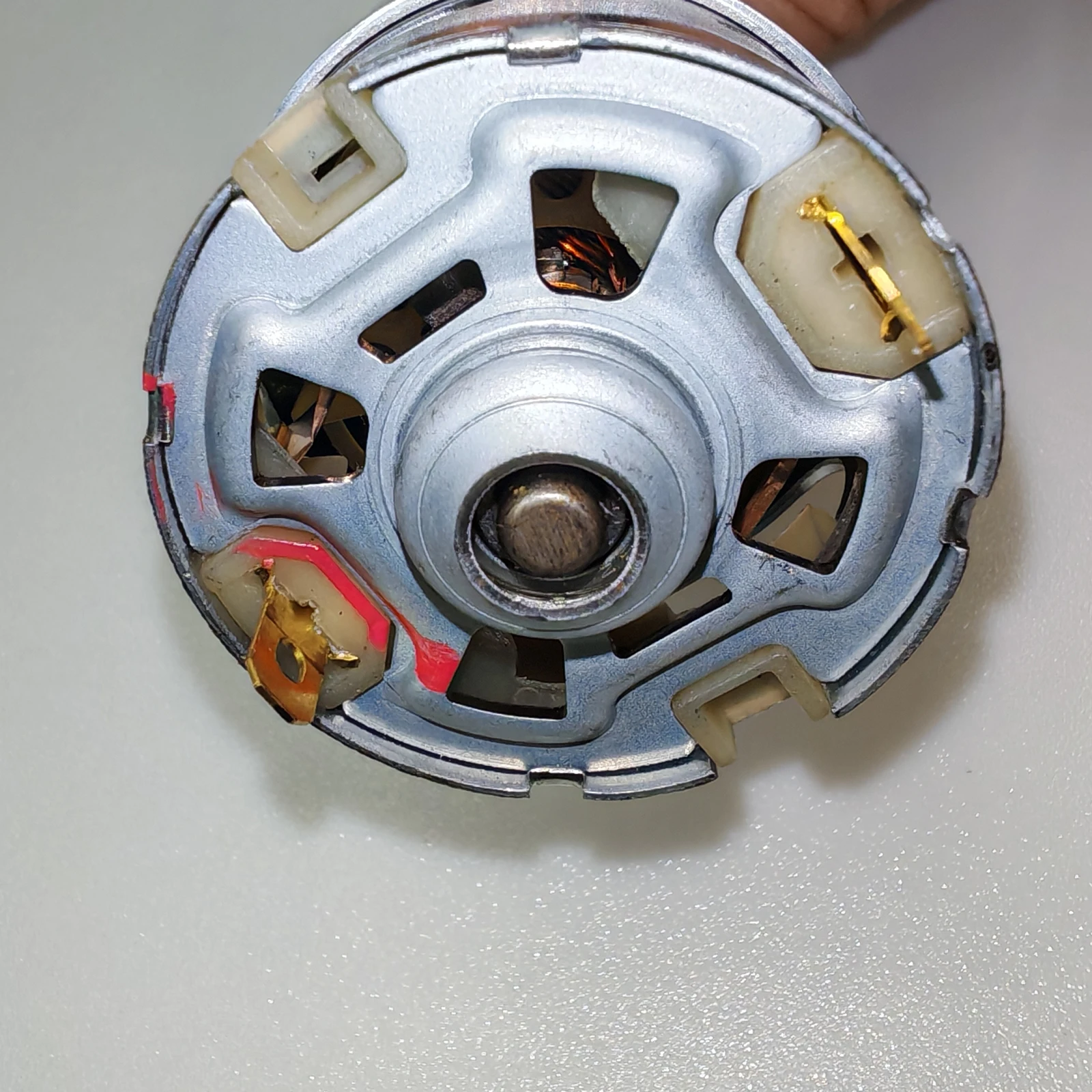 Slide image 44309f7593d64de9aac10f7a39b4ccea