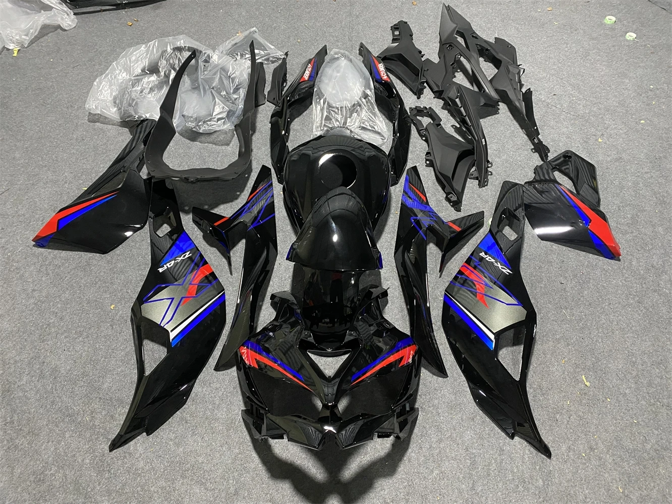 

Обтекатели для мотоцикла, подходят для фототехники, 2019, 2020, 2021, 2022, 2023, комплект кузова из высококачественного АБС-пластика, черного, красного, синего цветов