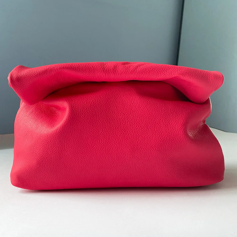 Personality roll-edge leather bag color detail