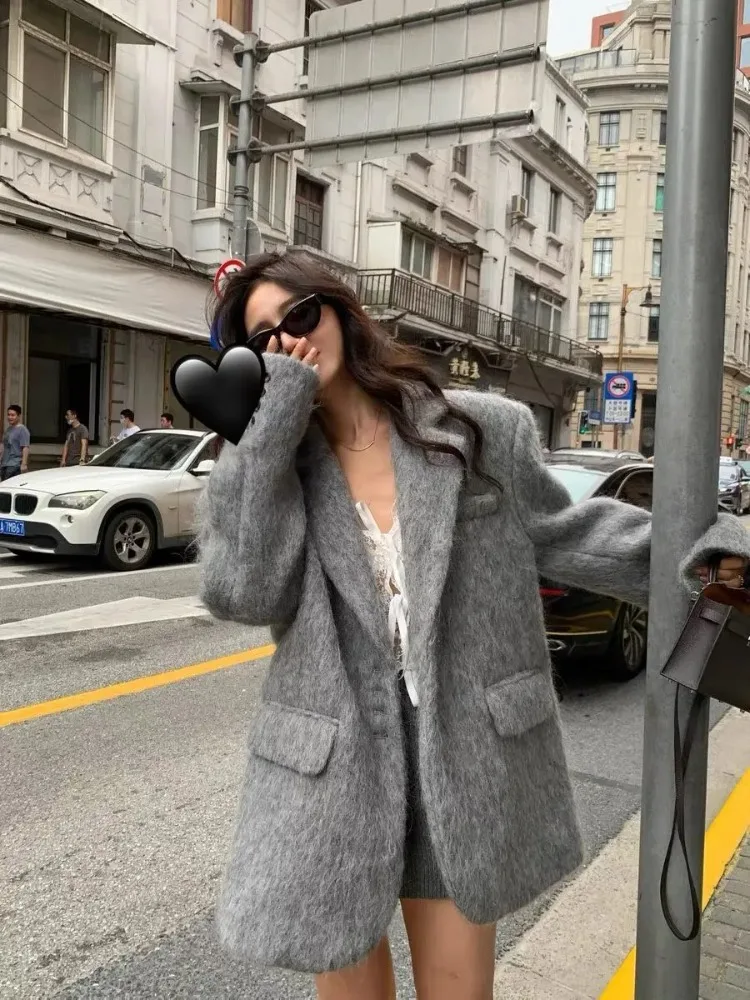 

Insozkdg Elegant Lady Shaped Shoulder Pad Blazer Jacket for Women Autumn Winter New Arrivals Fashion High-End Feel Slim Suit Top