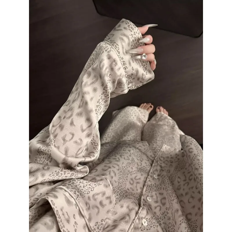 New Vintage Leopard Print Two-Piece Set Pajamas Women's Autumn Winter Fashion Women's Pajamas Set Long Sleeve Loungewear 2026 4