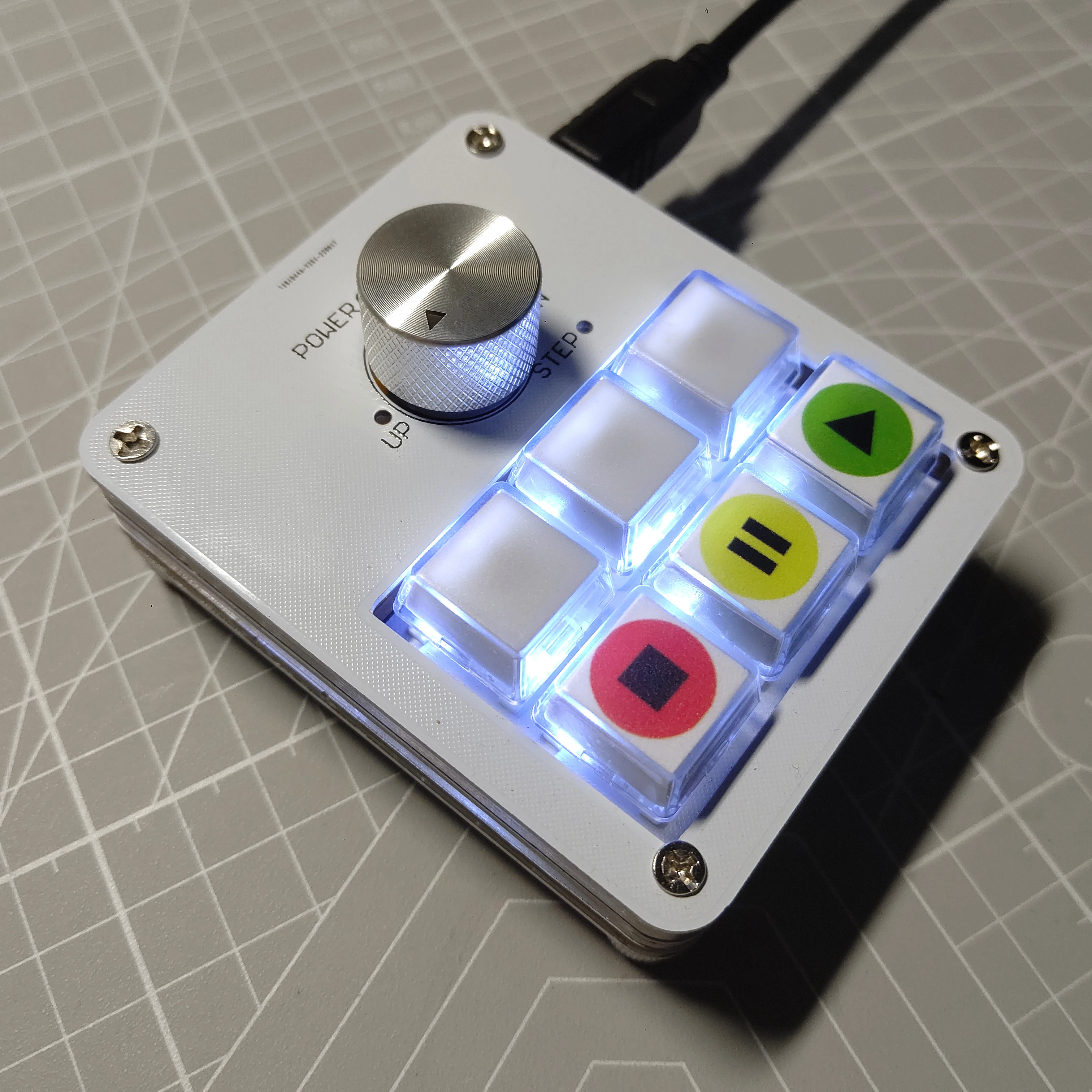 メディアコントローラー QLab controller