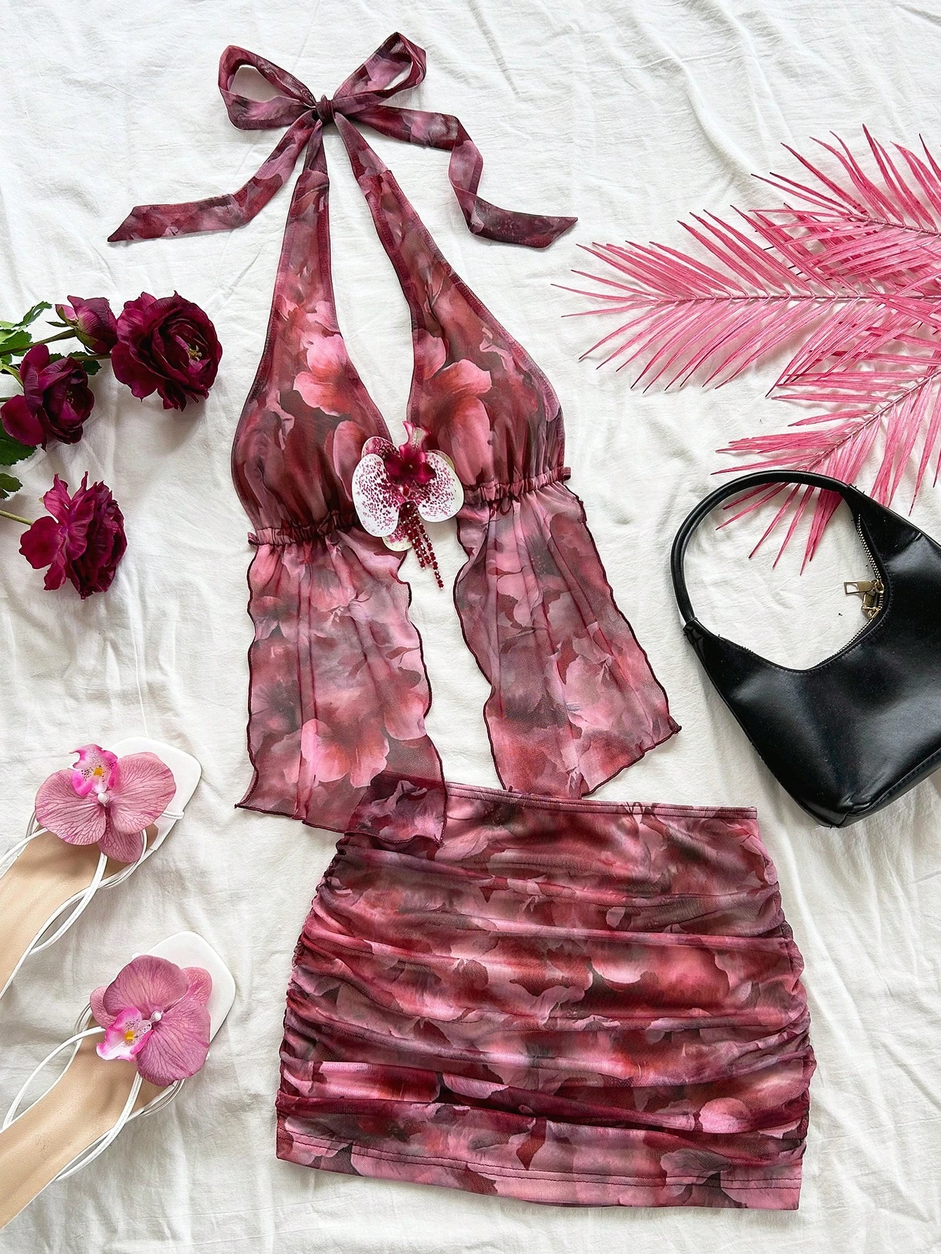 ชุดเซ็ตเสื้อกระโปรงลายดอก สวยหวานใส่ได้ทุกวัน