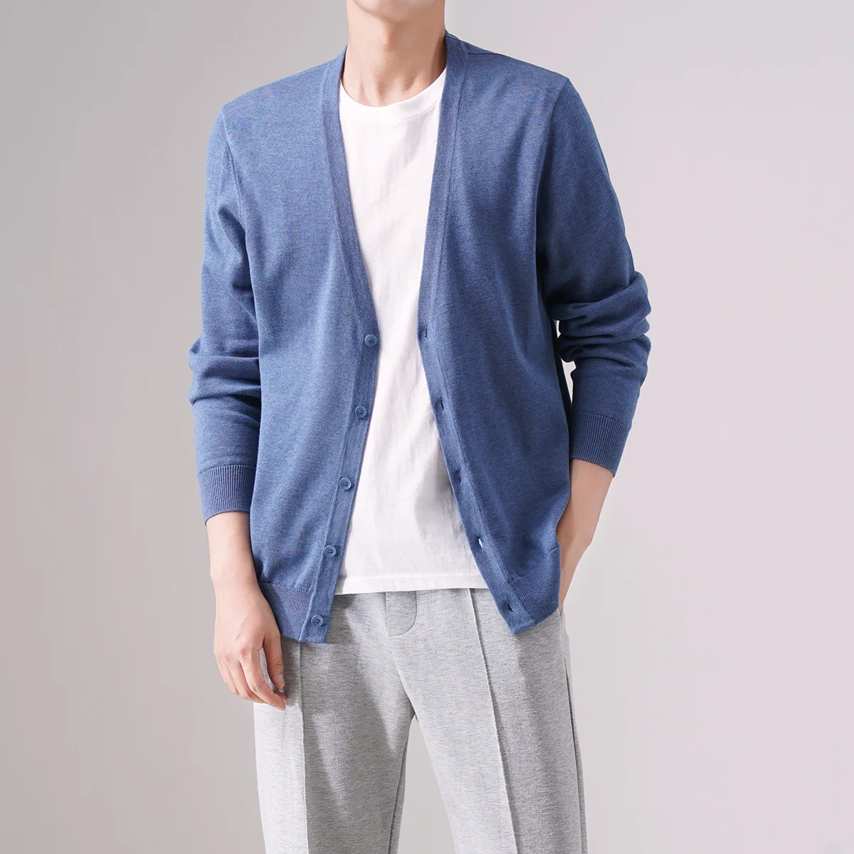 

2023 New Cardigan Male Solid Color Knitted Sweater Autumn Winter Cotton Cardigan Men Casual Home Buttons Cardigans Men's Coat