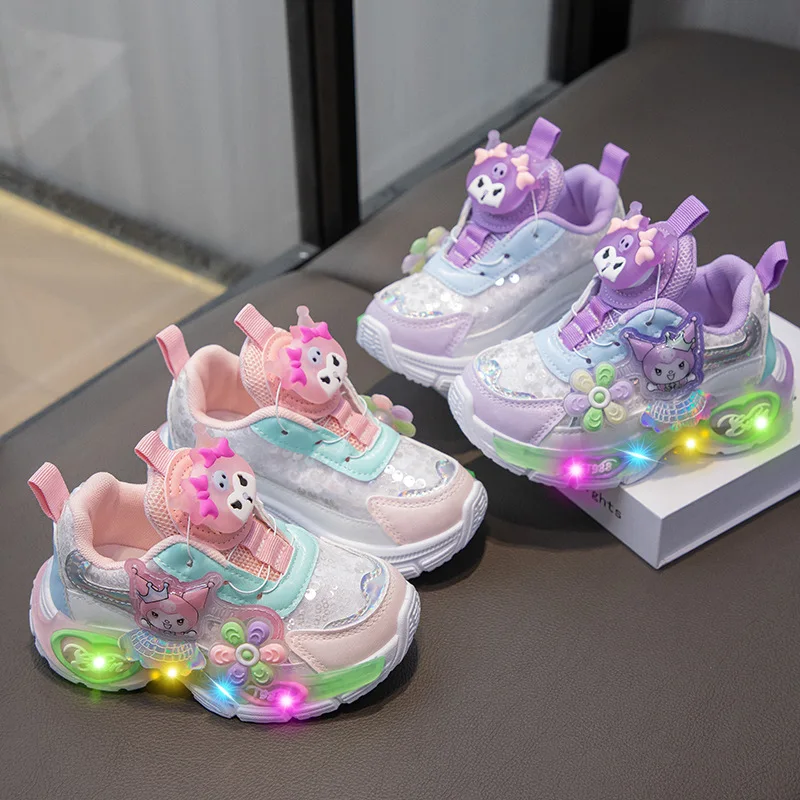 Princess-Themed Spring 2025 Children’s Sports Shoes For Girls With Illuminating Buttons Breathable Design For School Campus Princess-Themed Spring 2025 Children’s Sports Shoes For Girls With Illuminating Buttons Breathable Design For School Campus