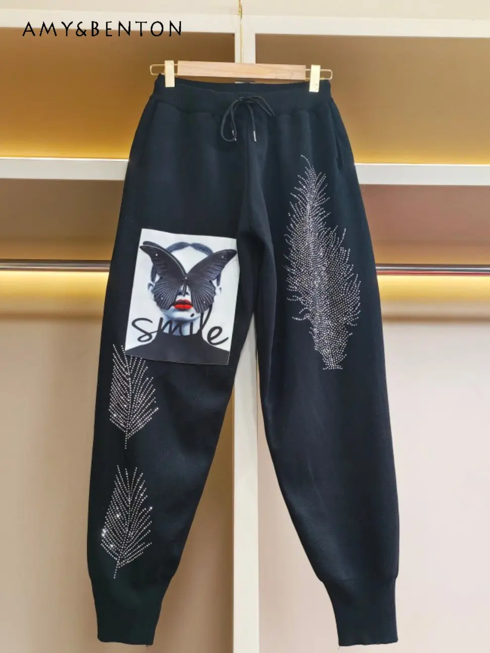 

Trendy Black Rhimestone Sweatpants Women's Autumn Winter Chic Loose Trousers All-matching Age-Reducing Ankle-Tied Pants