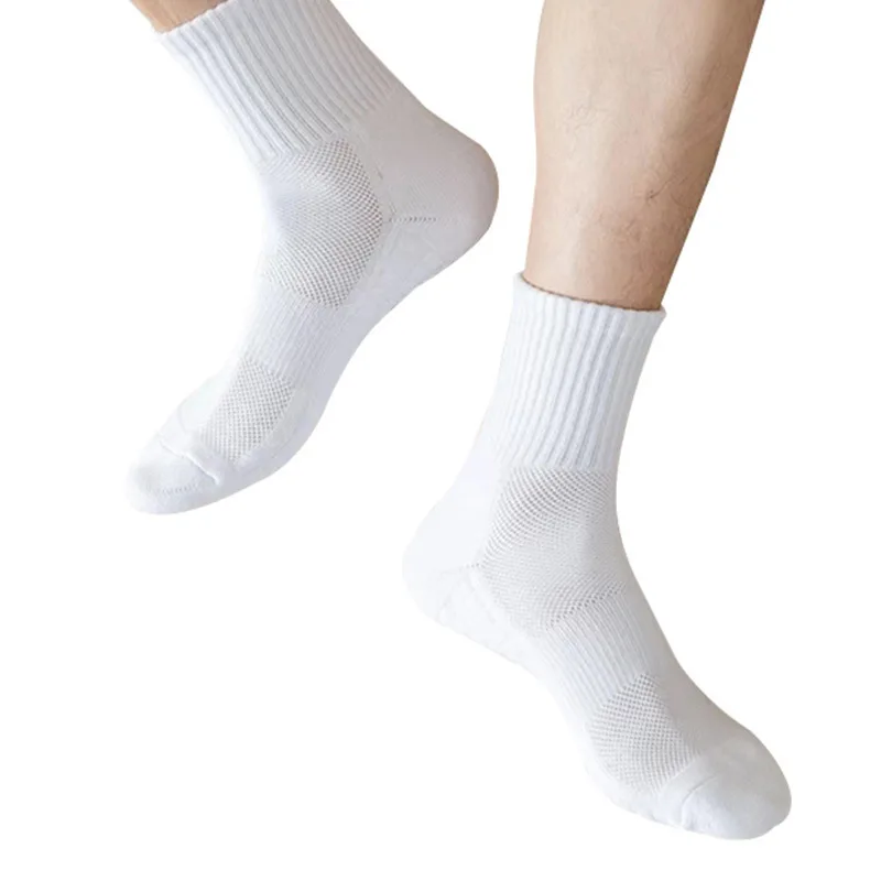 Outdoor solid color medium socks for men and women, comfortable thickened towel bottom stockings hiking sports socks