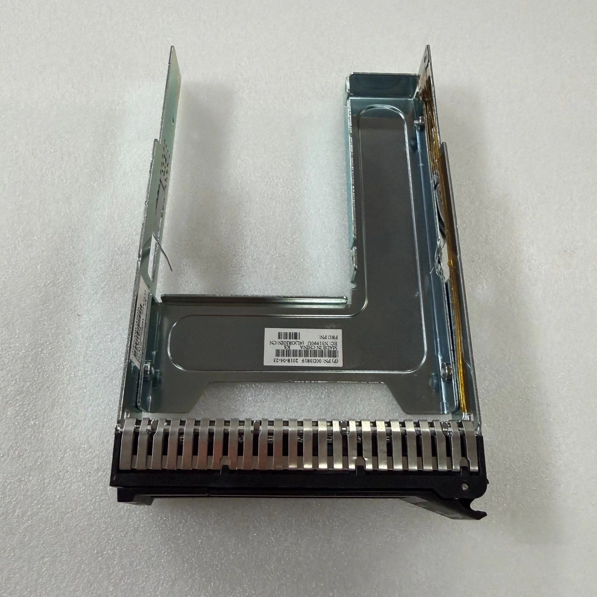 LENOVO 3.5인치 트레이 및 3.52.5 어댑터 00D3819 SR550 650 590 558 658 HR650X용 오리지널