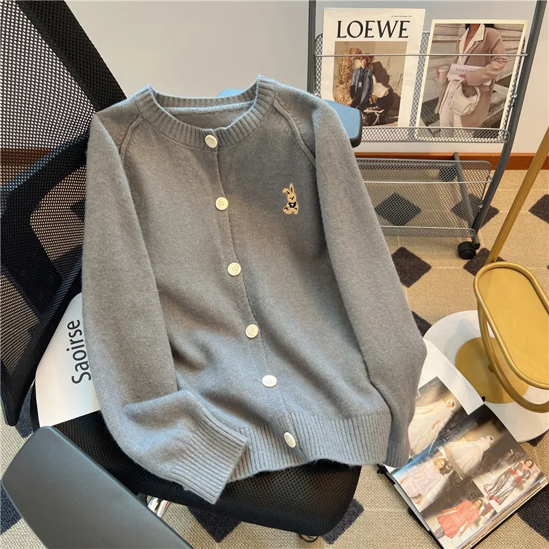 

Glanlan однобортный женский свитер с вышивкой кролика из мультфильма