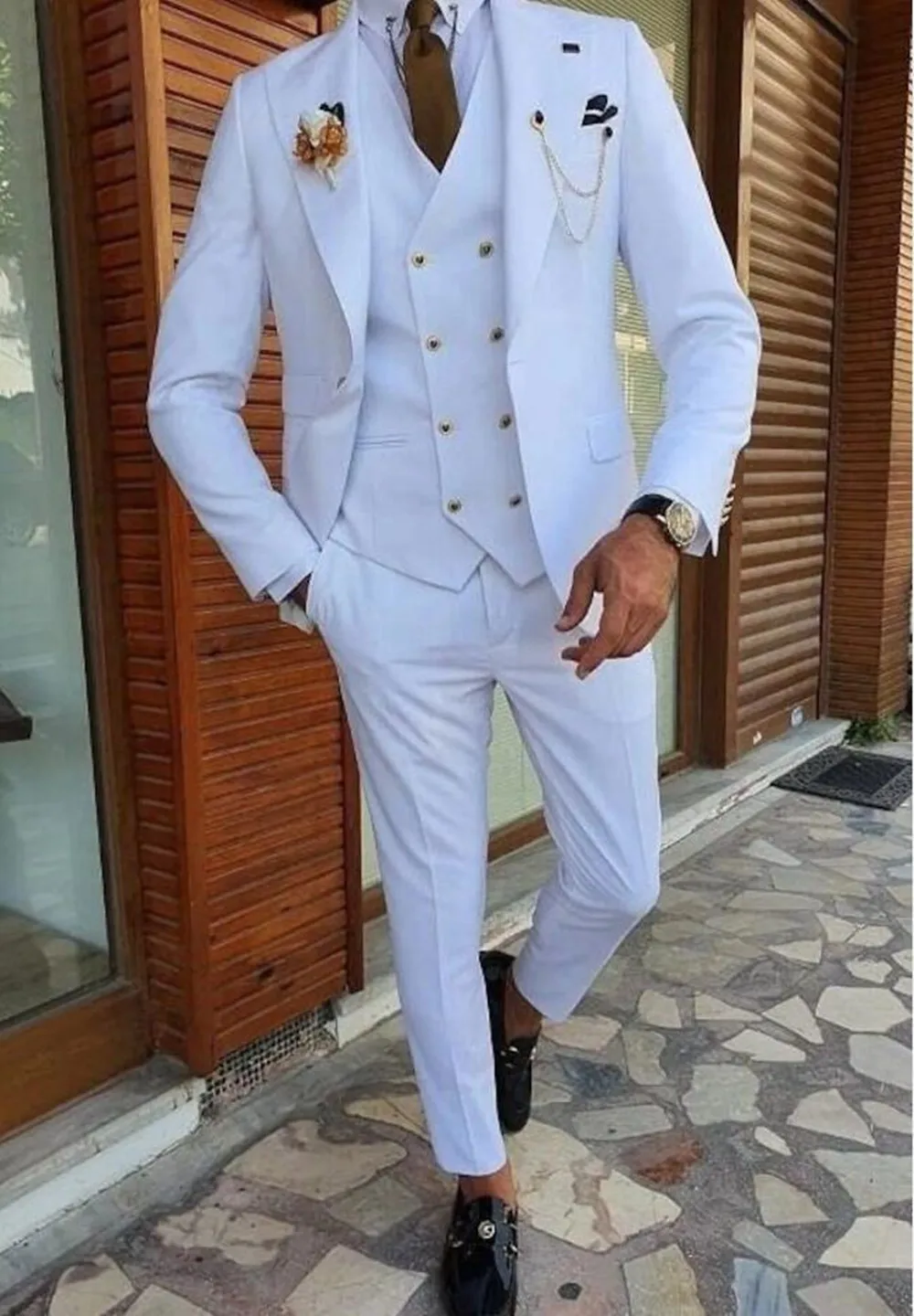 Abito da uomo elegante bianco smoking da sposa per sposo abbigliamento formale Costume su misura Mariage Homme tre pezzi (cappotto + pantaloni + gilet)