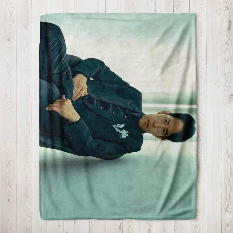 130x150cm Popular Tv Drama Characters South Korean actor Blanket Star Pictures For Fans Room Living Painting Wall Art Home Decor 4