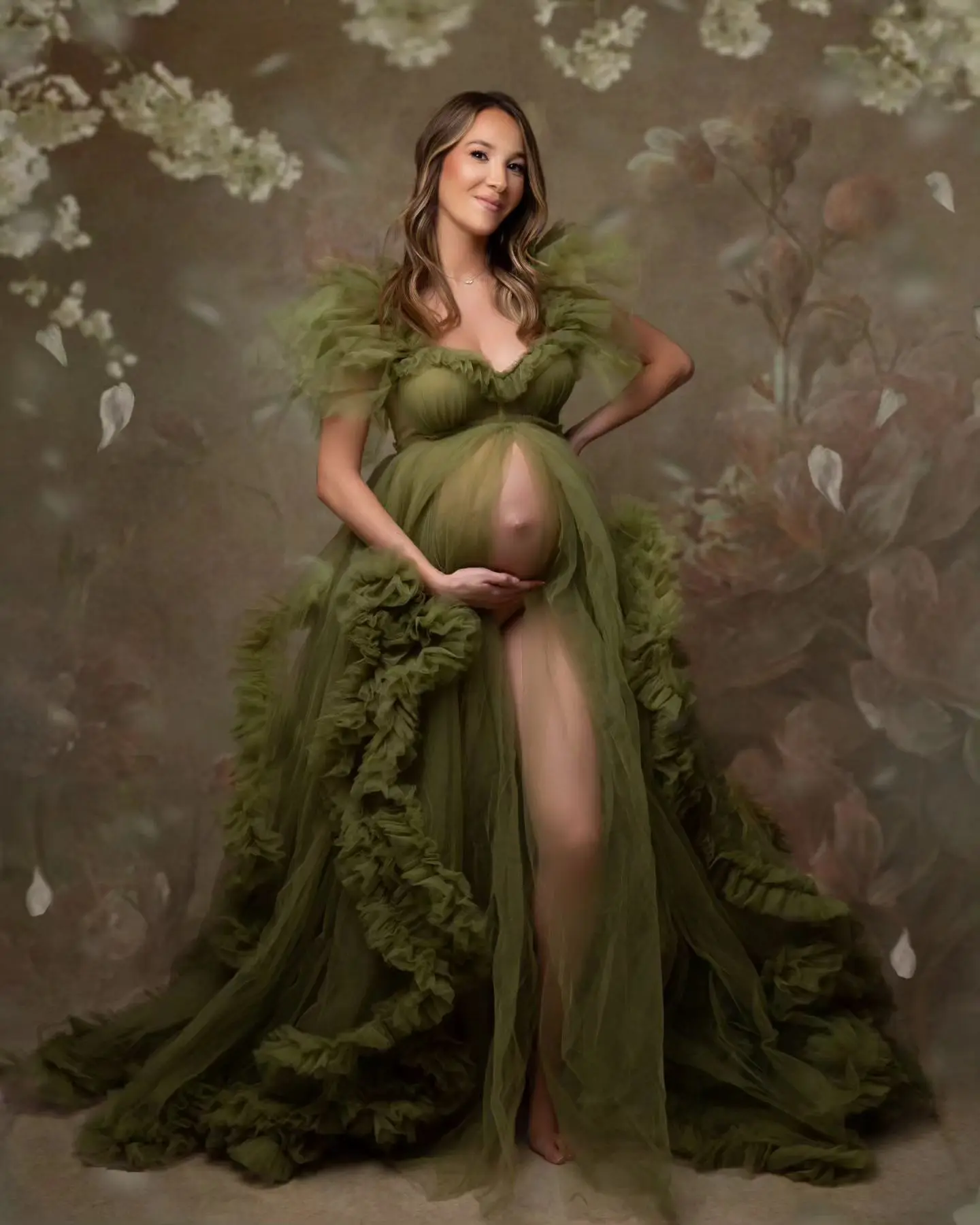 

Charming Green A Line Evening Dresses for Photoshoot Tiered Ruffles Tulle Pregnancy Nightrobes Sexy Front Split Maternity Gowns