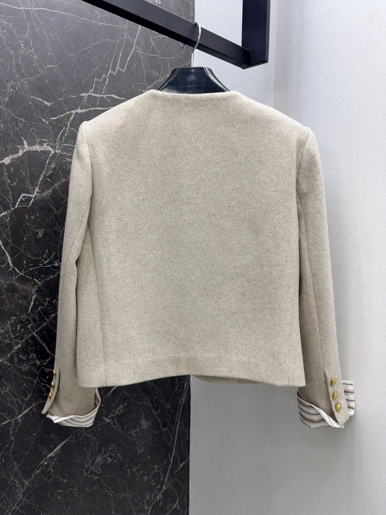 

2024 New Fake Two-piece Woolen Jacket - Striped Cuffs Elegance
