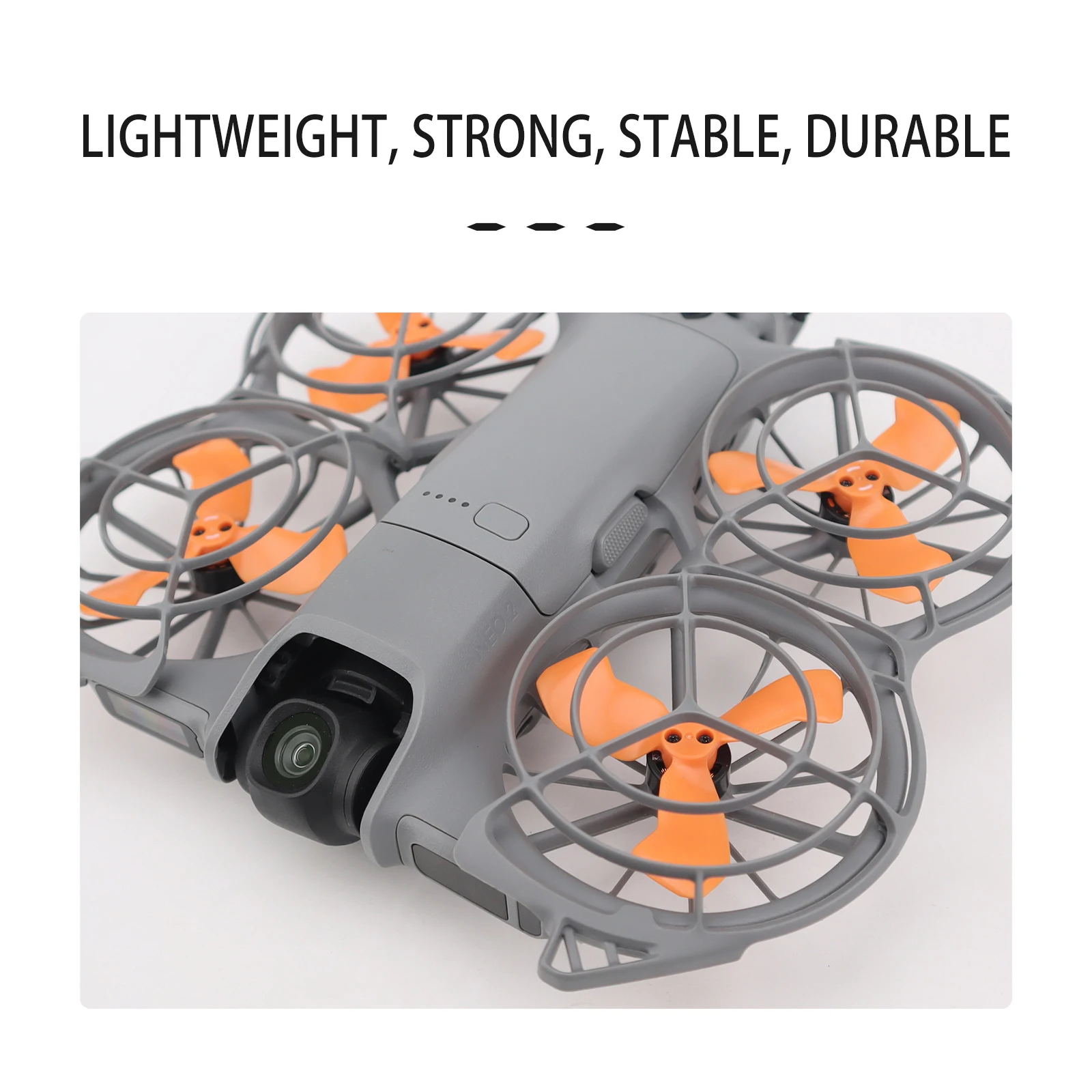 Quatre pales d'hélice Neo2 pour DJI disposées en éventail, mettant en avant leur variété colorée.