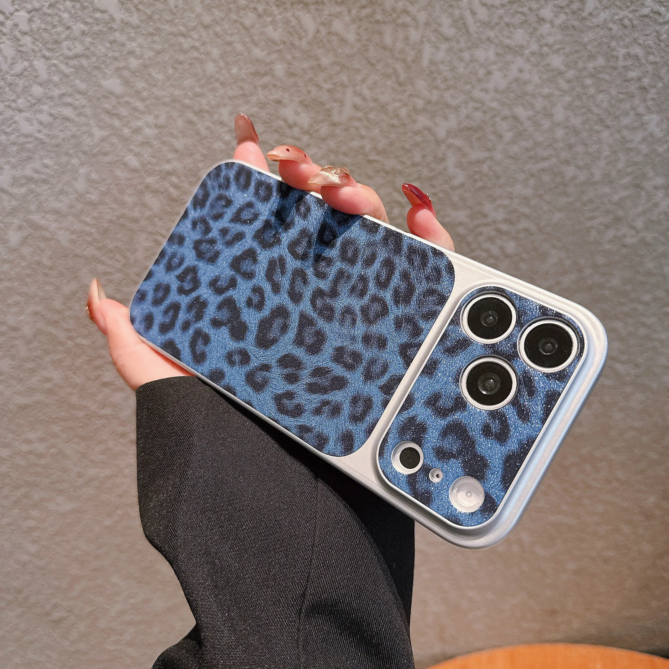 Luxury Leopard Print Phone Case - Creative Shockproof Ultra Slim Glitter Cover