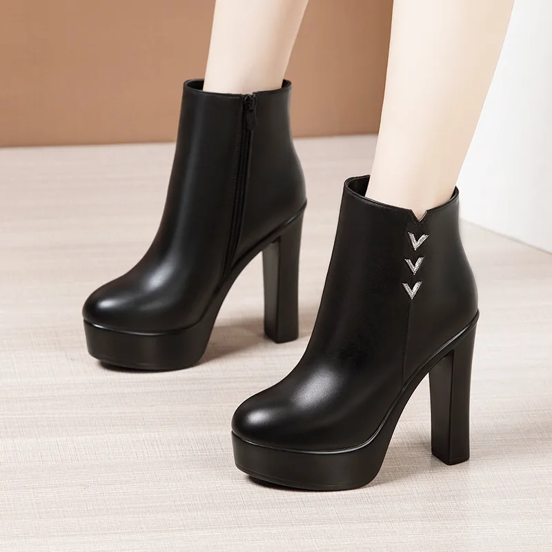 High quality short ankle leather boots for women13cm high heel platform new 2023 autumn winter 33 42 43 elegant shoe black red