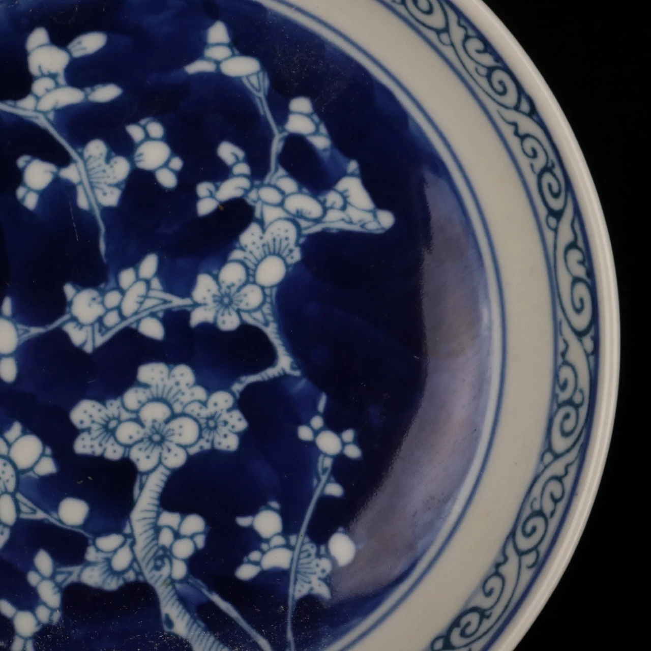 Antique Porcelain Blue and White Plum Blossom Pattern Small Plate Decorative Ornament 6