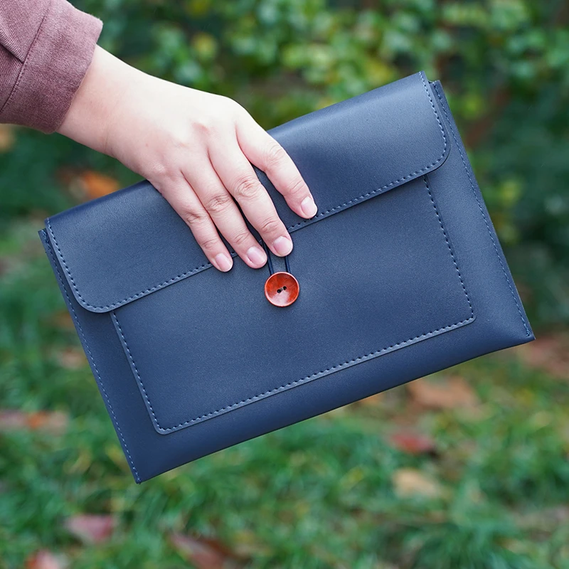 Sleek UltraThin Pad Sleeve