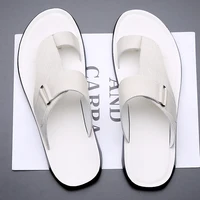 Sandales d'été pour hommes respirantes, mode simple, à bout ouvert, semelle plate souple, chaussures de plage confortables, pantoufles classiques - 2502 6