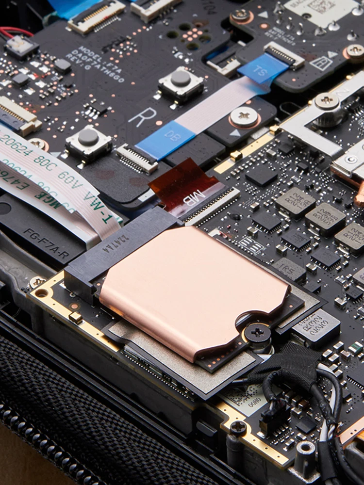  Ǹ е尡 ִ SSD  , , ȭ ,  ܼ ׼,  ũ M.2 2230 SSD