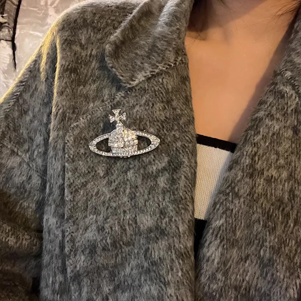 Luxury Brooch Cristal Gemstone Rhinestone Clothing Accessories Women Goth Shiny Trendy 2024 Original Stylish Metal Pins Jewelry