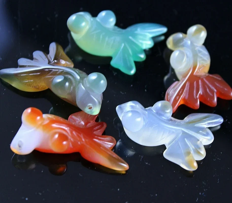1pc Natural Agate Carved Delicate Small Goldfish Pendant Necklace Fashion Accessories Diy Lucky Amulet Gifts Woman