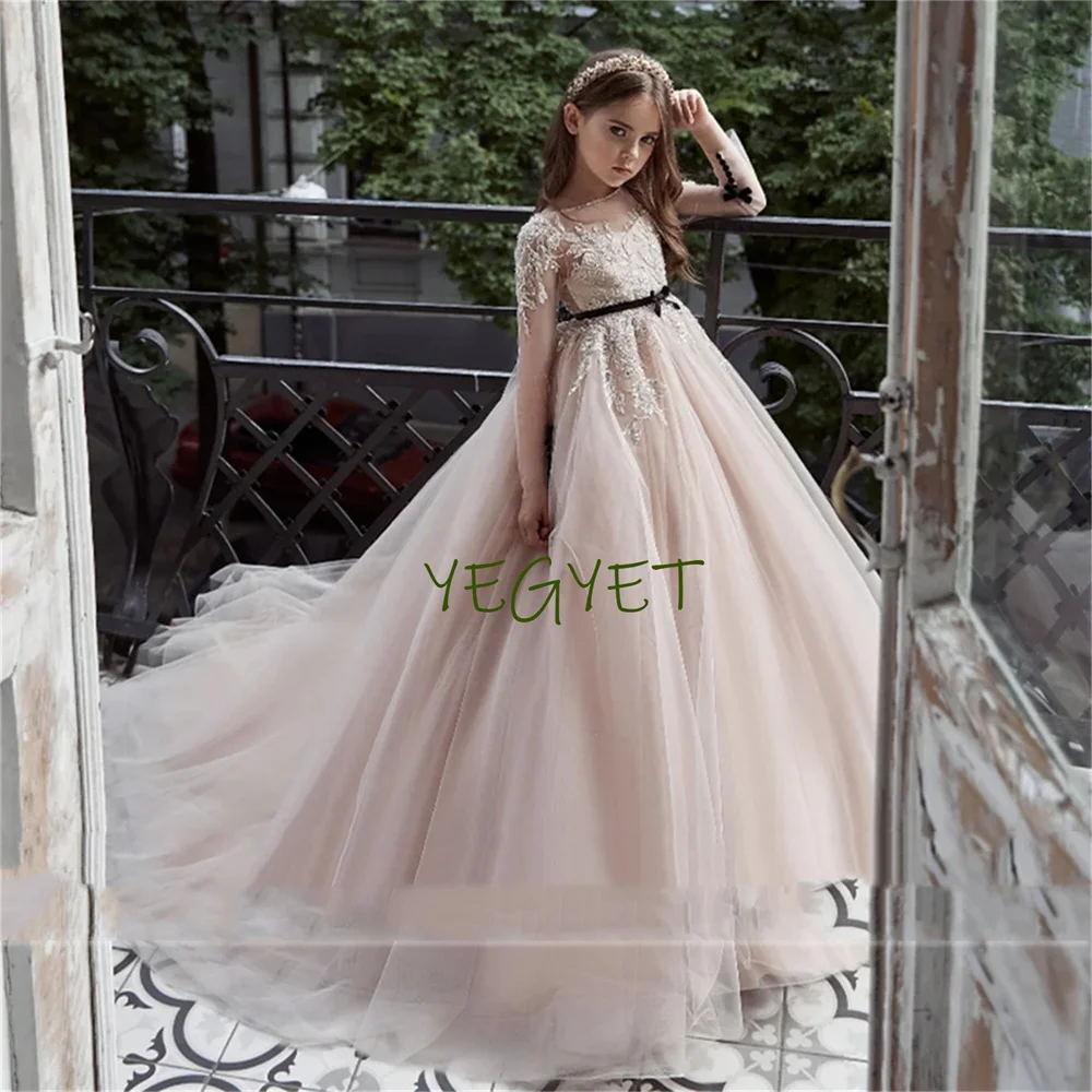 

Elegant Nude Color Illusion Long Sleeves Flower Girl Dress 2023 Princess Lace Appliques Sparkle Beaded Kids First Communion Gown