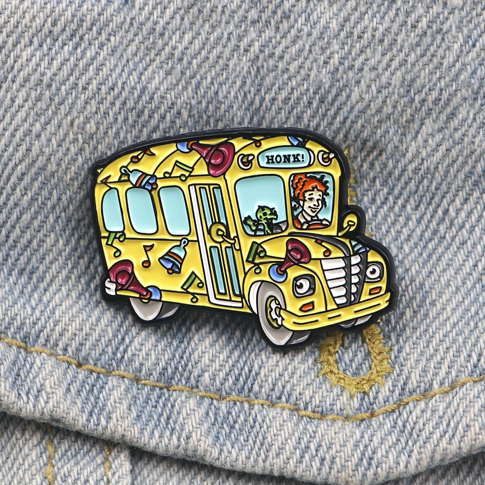 Chichengnian 4 stuks APPAREL_PIN Pin Inbegrepen Feature: 4 Emaille Pins van verschillende Cartoon Animal Styles
