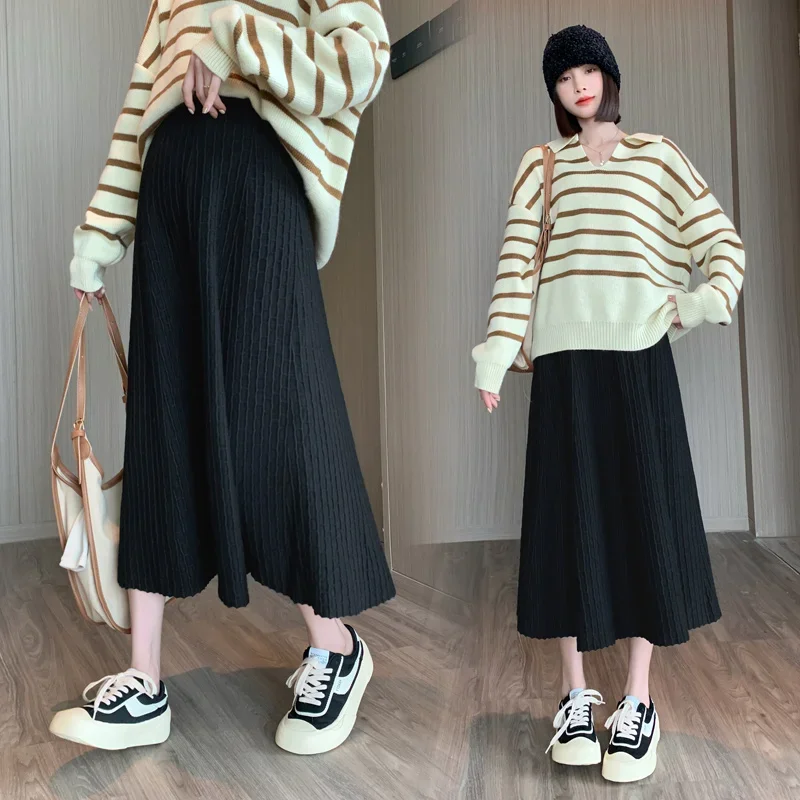 Pregnant Women Winter Fashion Style Tall Waist Abdomen Knitting Skirts High Waist Full-skirted Plaid Umbrella Skirts Black Gray