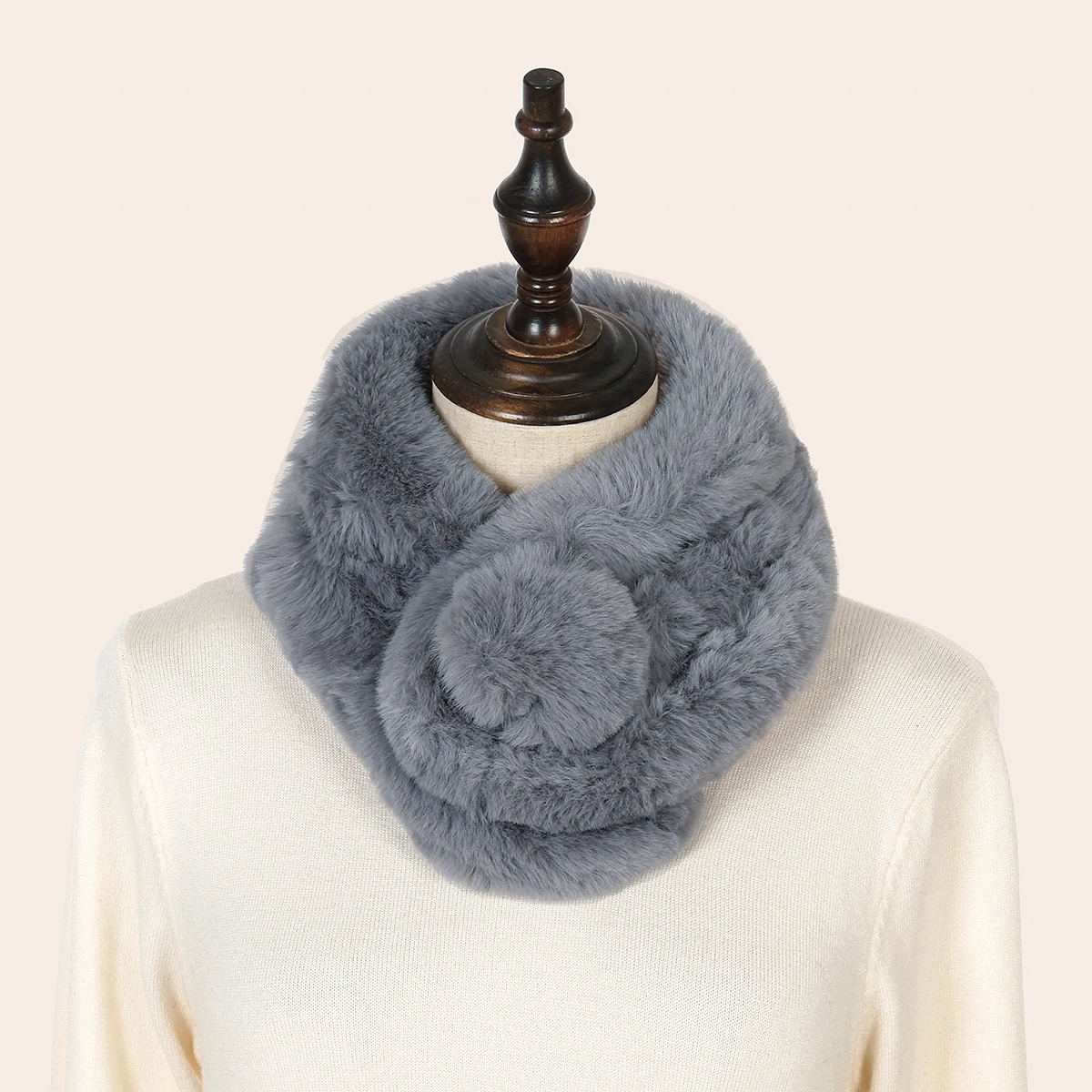 New Faux Fox Fur Scarf Shawl Pearl Fashion Warm Thicken Fake Fur Collar Women Short Neckerchief Neck Warmer Clothing Accessories 4