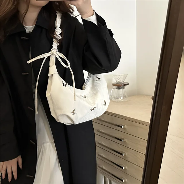 Senior Sense Of Niche Butterfly Decorative Shoulder Bag 2025 New Fashion Pleated Crossbody Bag Explosion Handbag Dumpling Bag