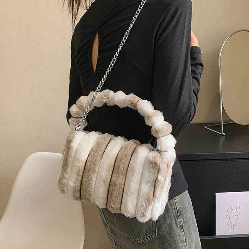 

YIYI Plush Bag for Women 2023 New Simple Design Temperament Handbag Winter Crossbody Bag Soft Handbag