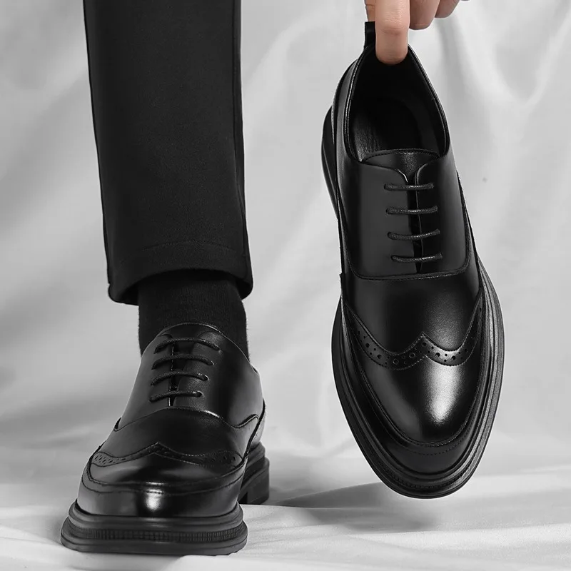 British Leather Platform Black Business Men's Dress Shoes Fashion Soft Sole Men Increase Wedding Shoes Designer Brogue Male Shoe